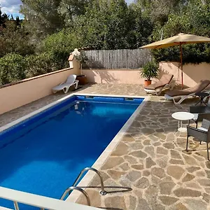 https://apartment-in-country-house-with-views-and-pool.catalonia-hotels.com